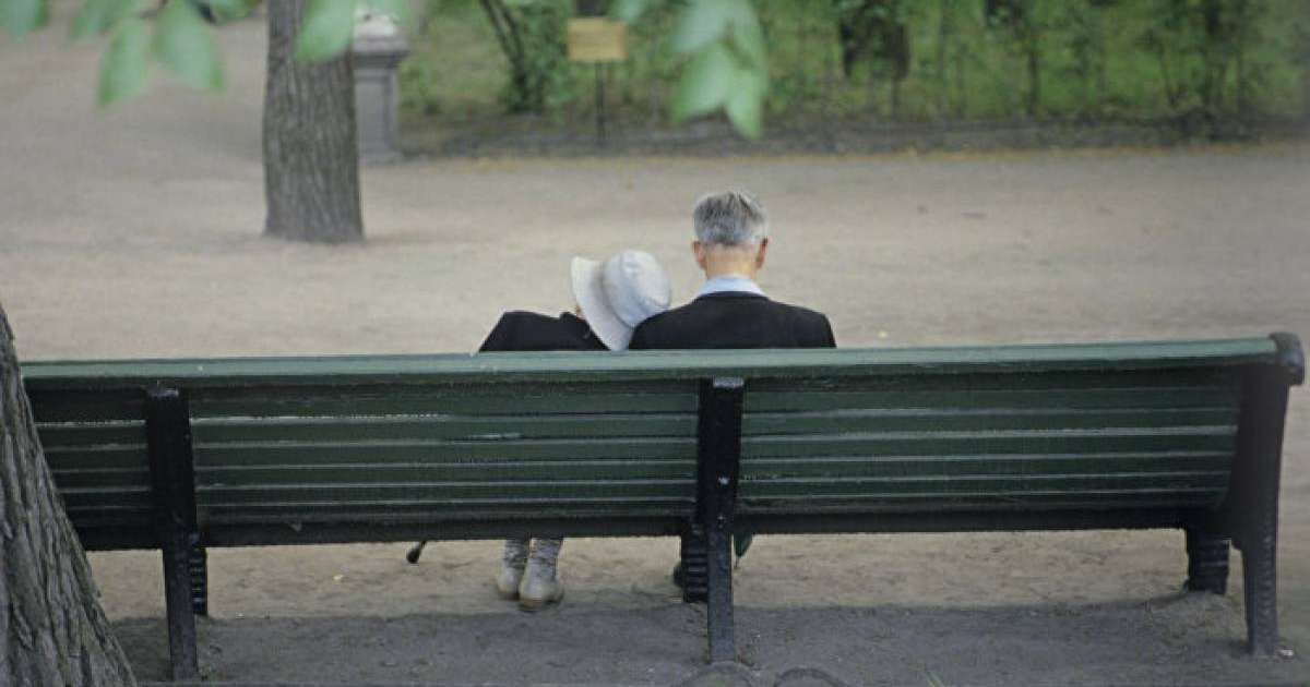 70 жыл отасқан ерлі-зайыпты бір күнде қол ұстасып өмірден озды