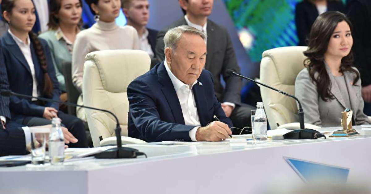 Назарбаевтың отставкасын естіген Түркия жастары Қазақстанға келмекші болды