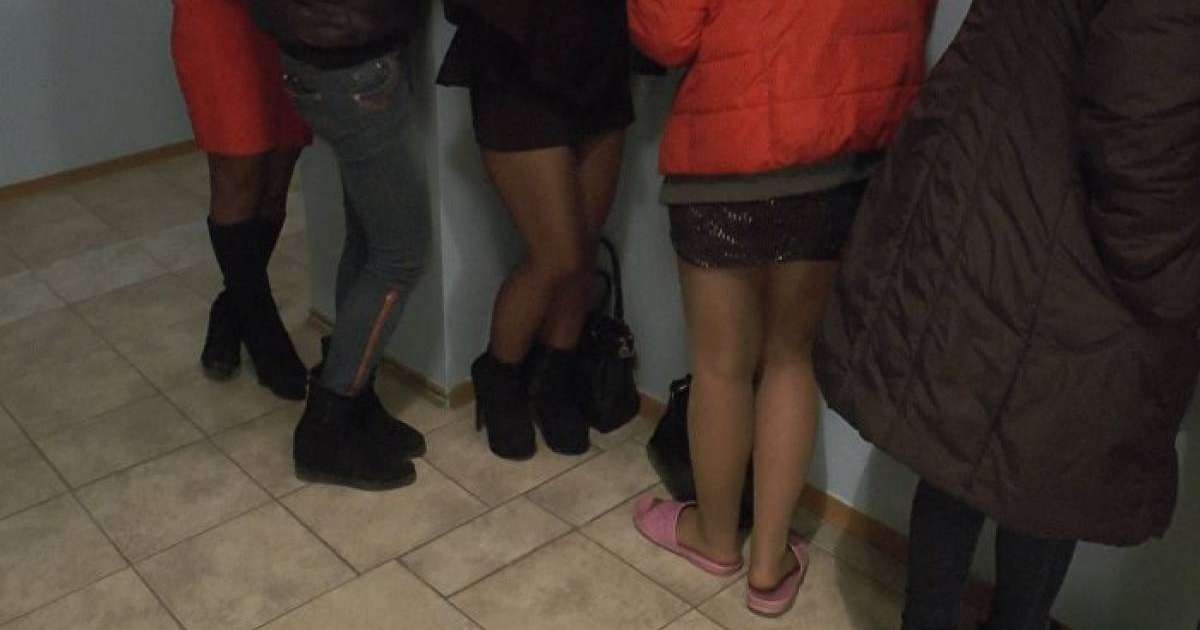 3D порно комикстері мен бейнелері Миранда Лоусон секс