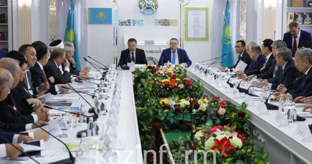 哈萨克斯坦民族和睦大会理事会召开扩大会议