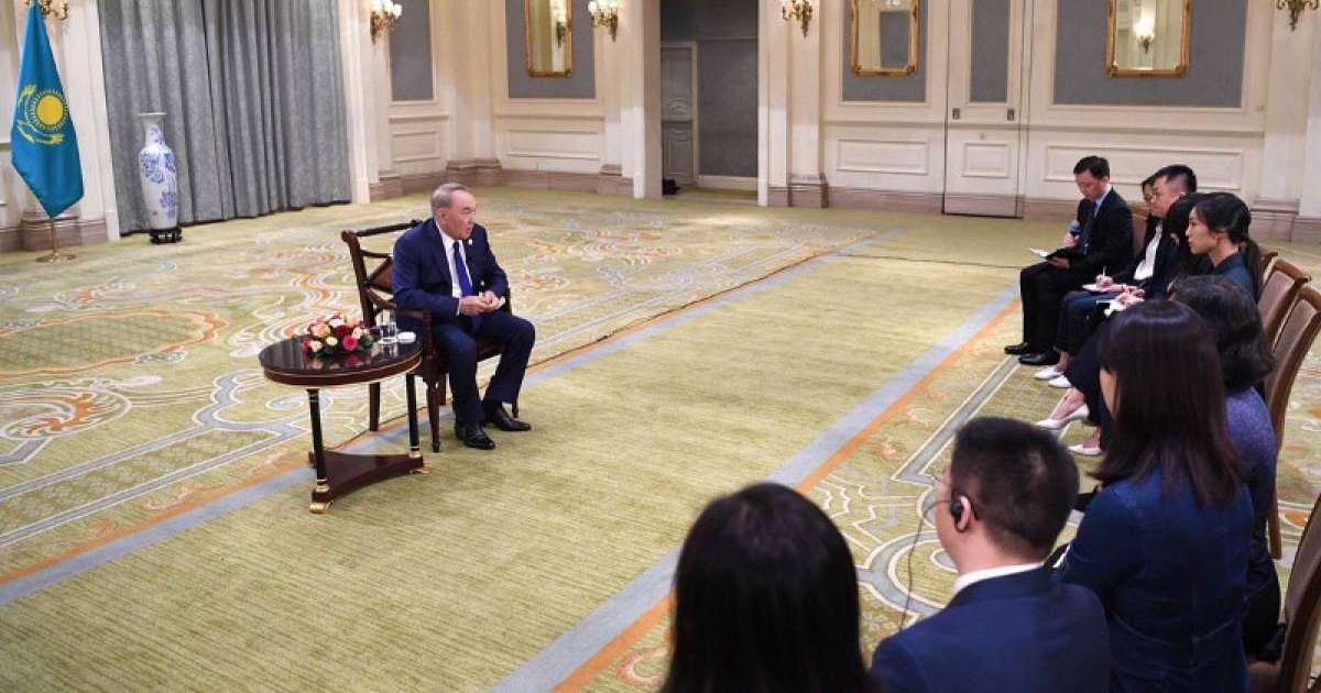 首任总统接受中国主流媒体采访