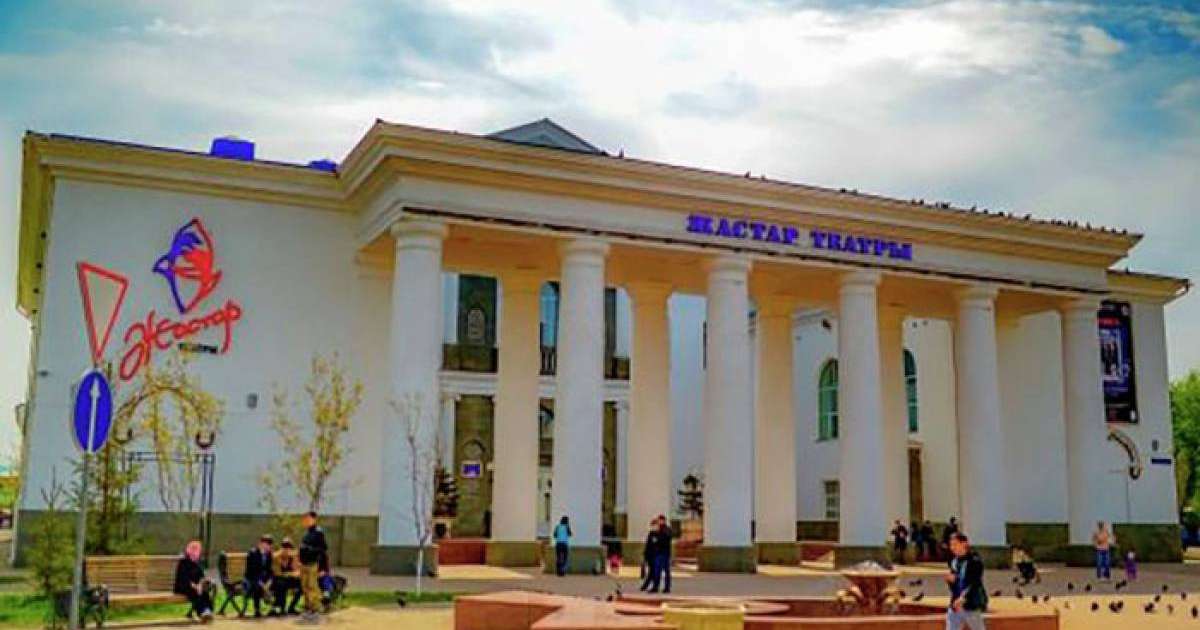 Жастар театрының тарихы: құрылуы, актерлер мен спектакльдер