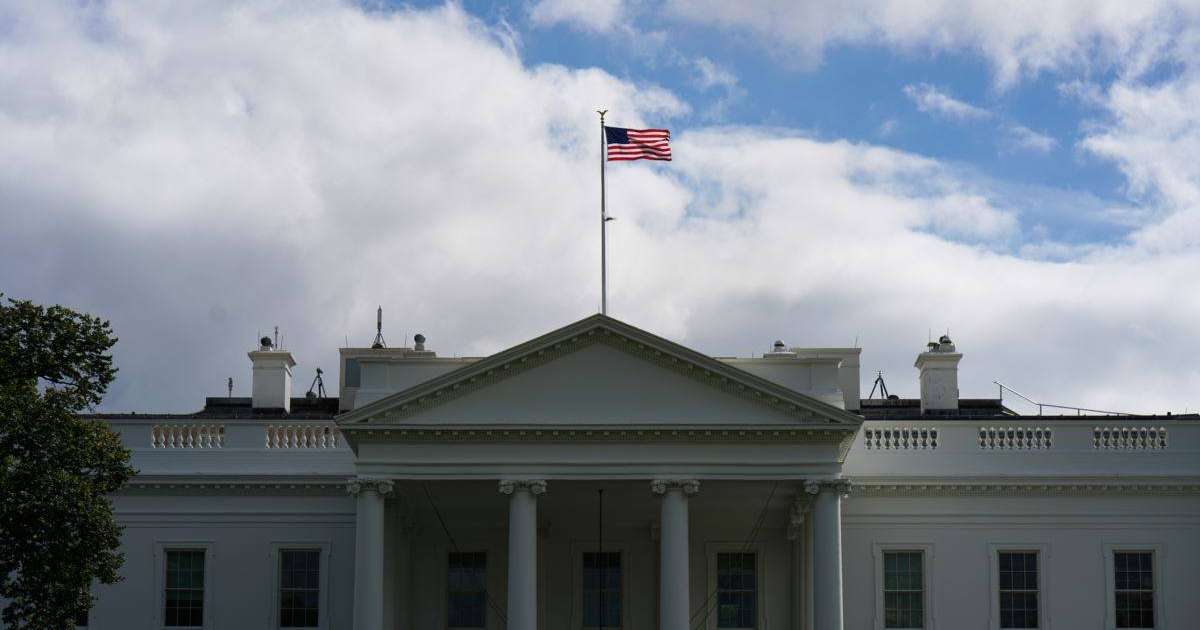 АҚШ Венесуэланың жүздеген азаматына берілген визалардың күшін жойды