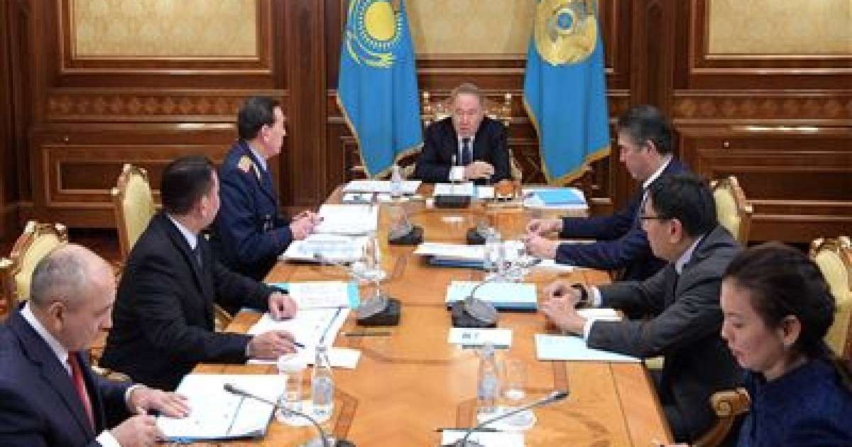 Назарбаев полицейлер санын қысқартуды тапсырды