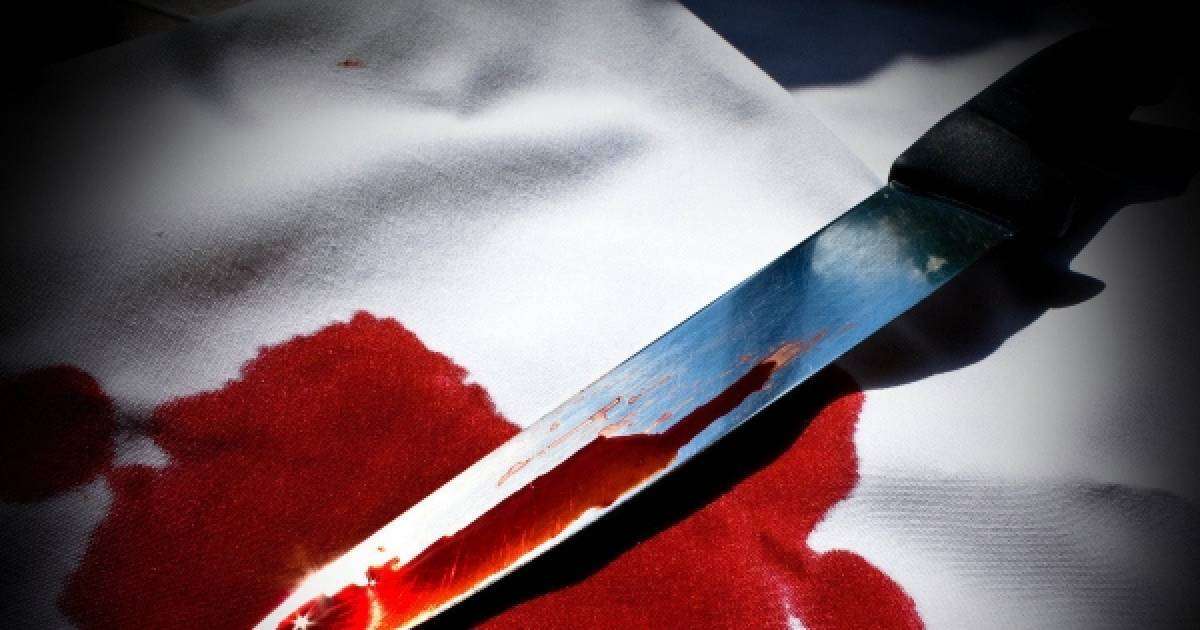 Белігісіз қылмыскер 4 адамды пышақтап кеткен