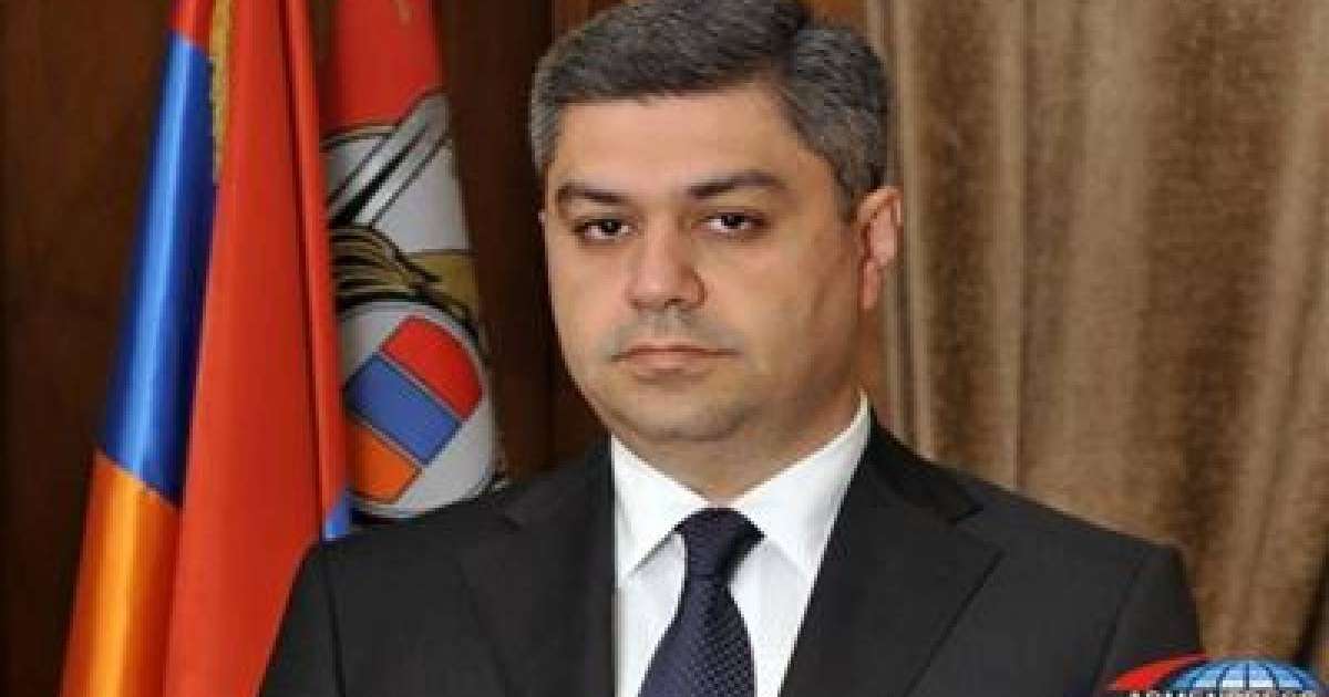 Екінші президент парламент сайлауы алдында тұтқындалды