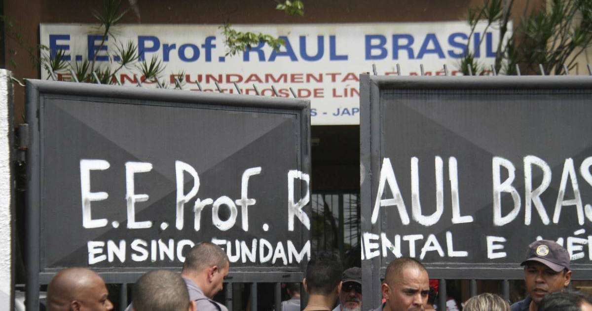 Бразилия мектебіне жасалған шабуылдан кем дегенде сегіз адам қаза тапты