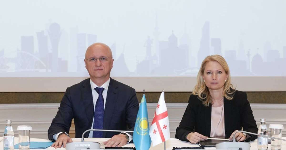 哈格经贸合作委员会第10次会议在首都举行