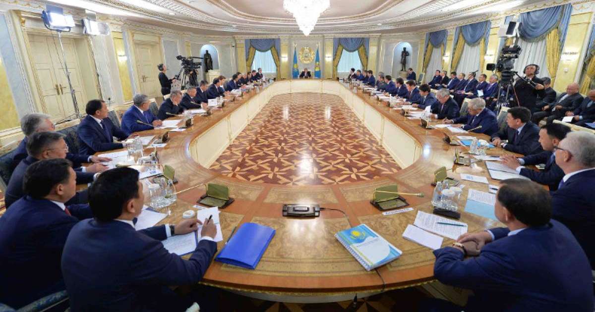 首任总统纳扎尔巴耶夫谈及安全会议主要工作
