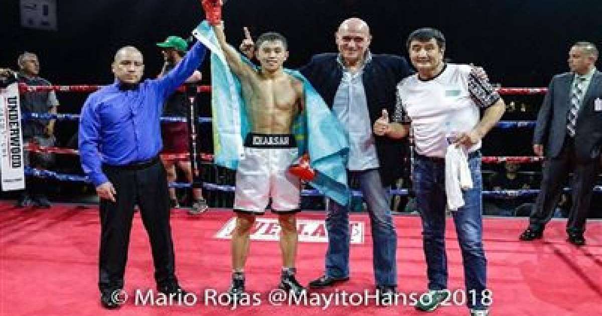 21 жастағы қазақстандық боксшы америкалықты жеңіп, WBC чемпионы атанды