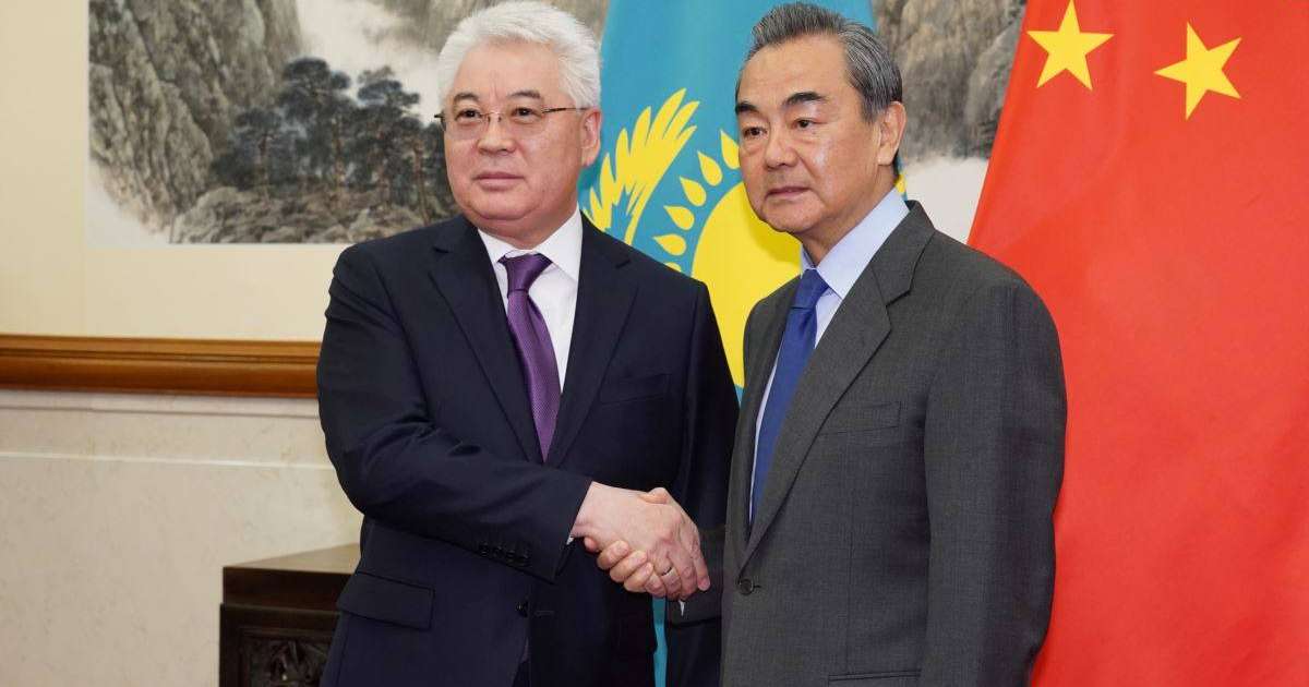 Қытай "радикалдармен" күресін қолдаған Қазақстанға алғыс айтты