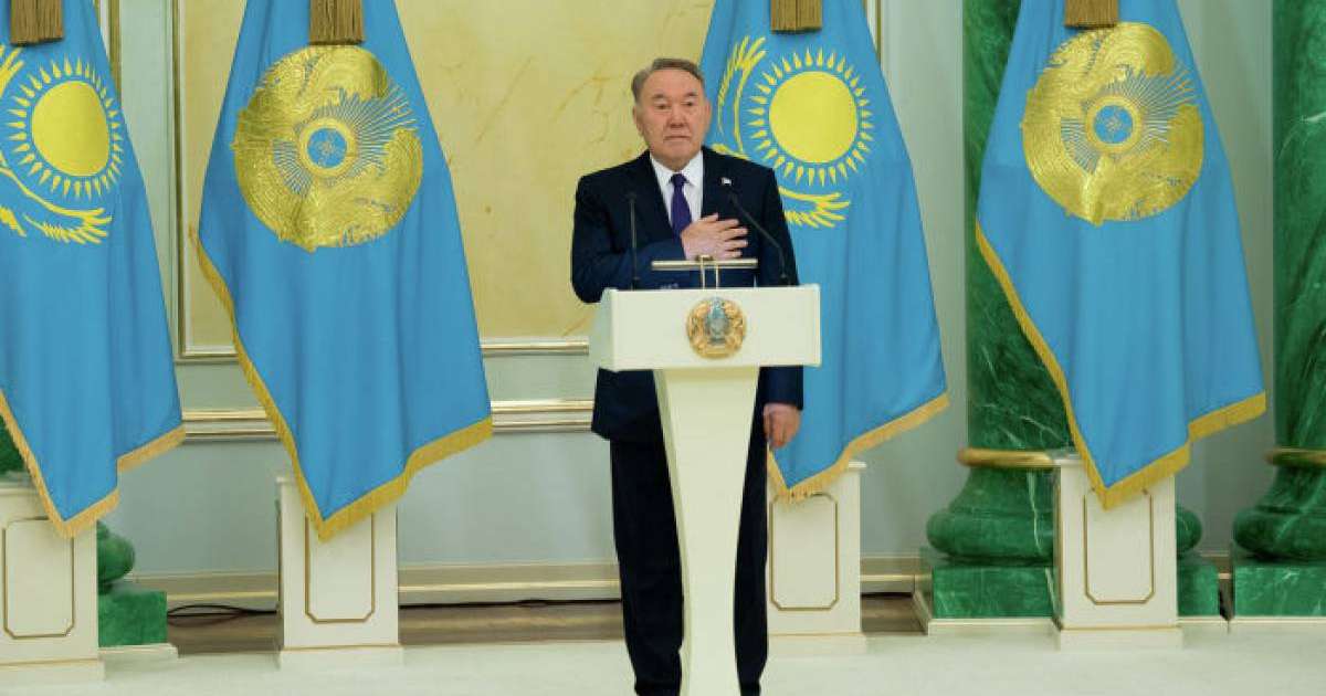 Назарбаев билікті қолдан шығаруға болмайды