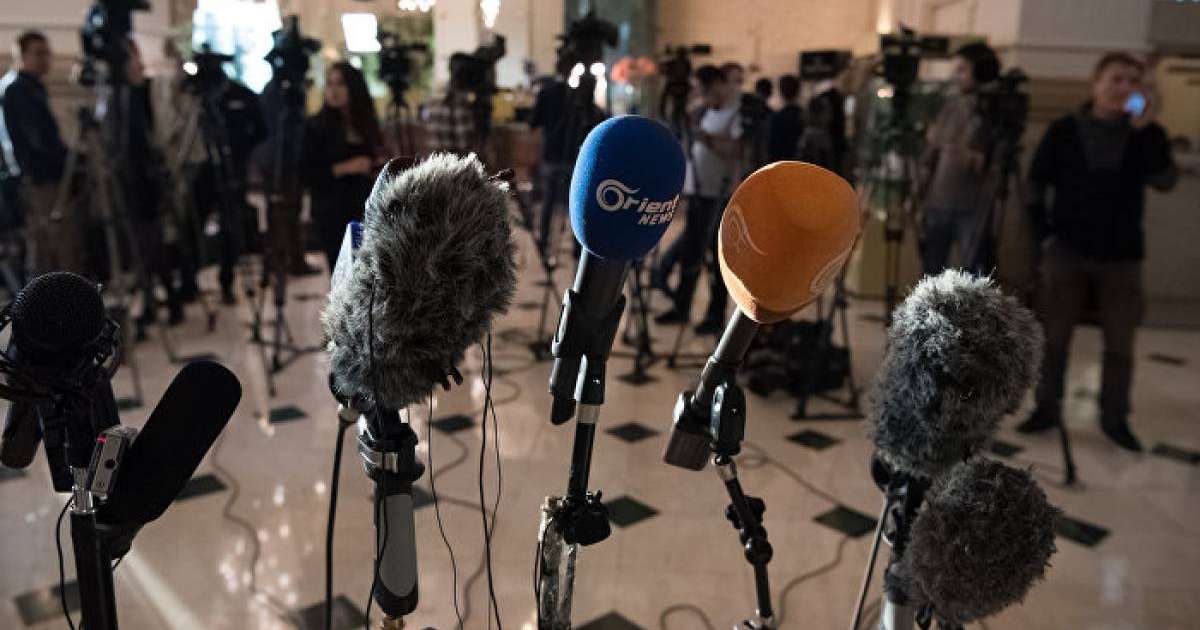 "Бірдеңе істеу қажет" Назарбаева журналистердің рейтинг қуып кеткенін айтты