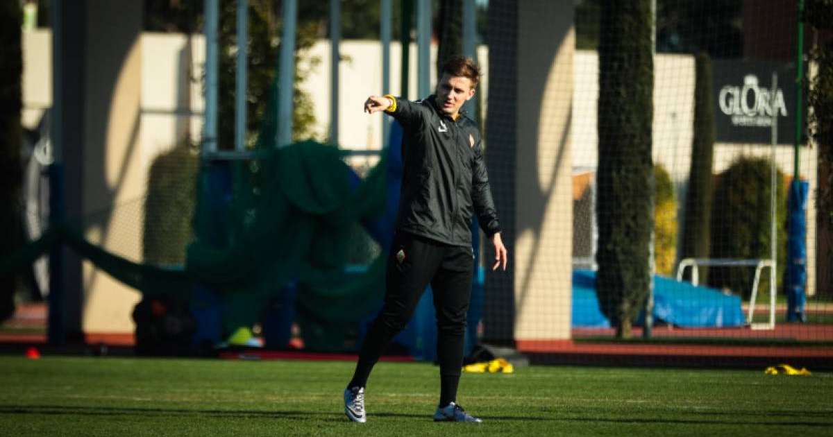 Трансферлік уақыт аяқталғанша жаңа ойыншыларды аламыз