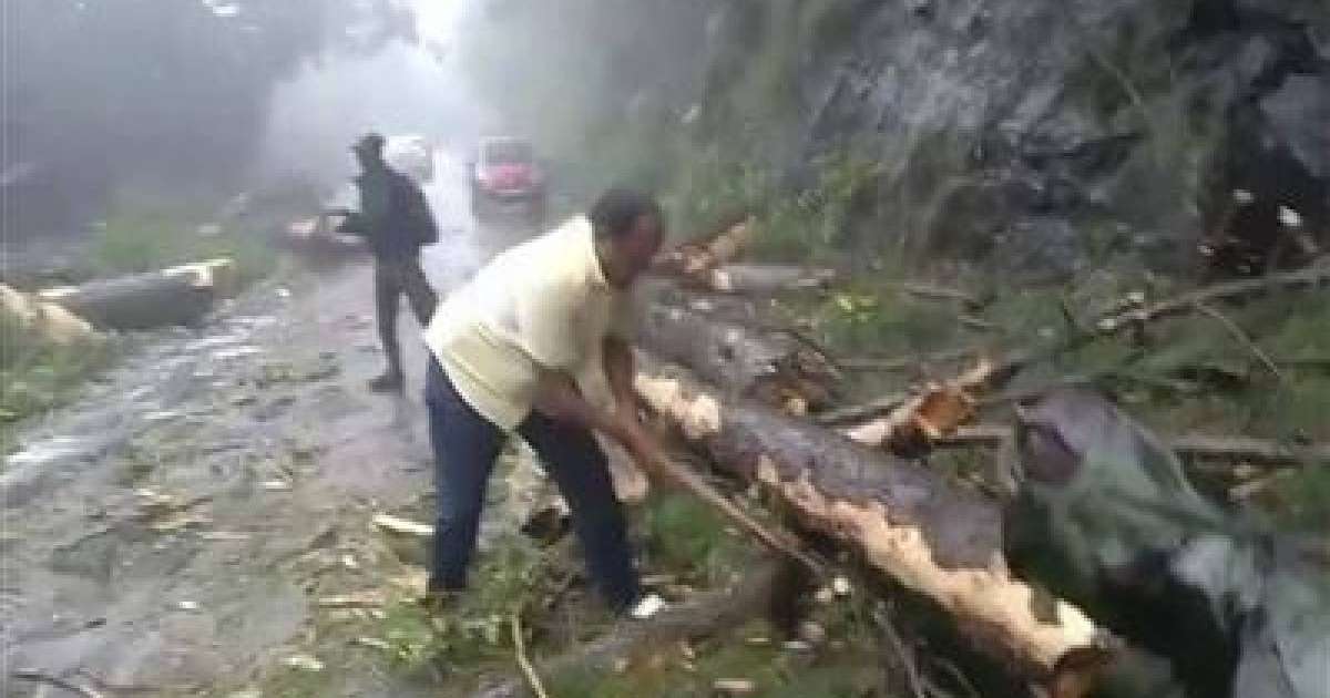 Қатты дауылдан 33 адам мерт болды