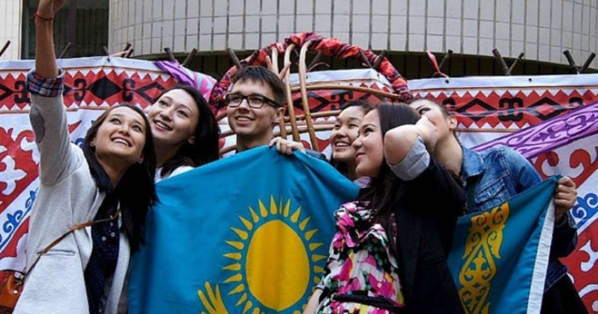Оқу ақысы арзан ба: Қазақстандық студенттер неліктен Ресей мен Түркияда оқуға құмар