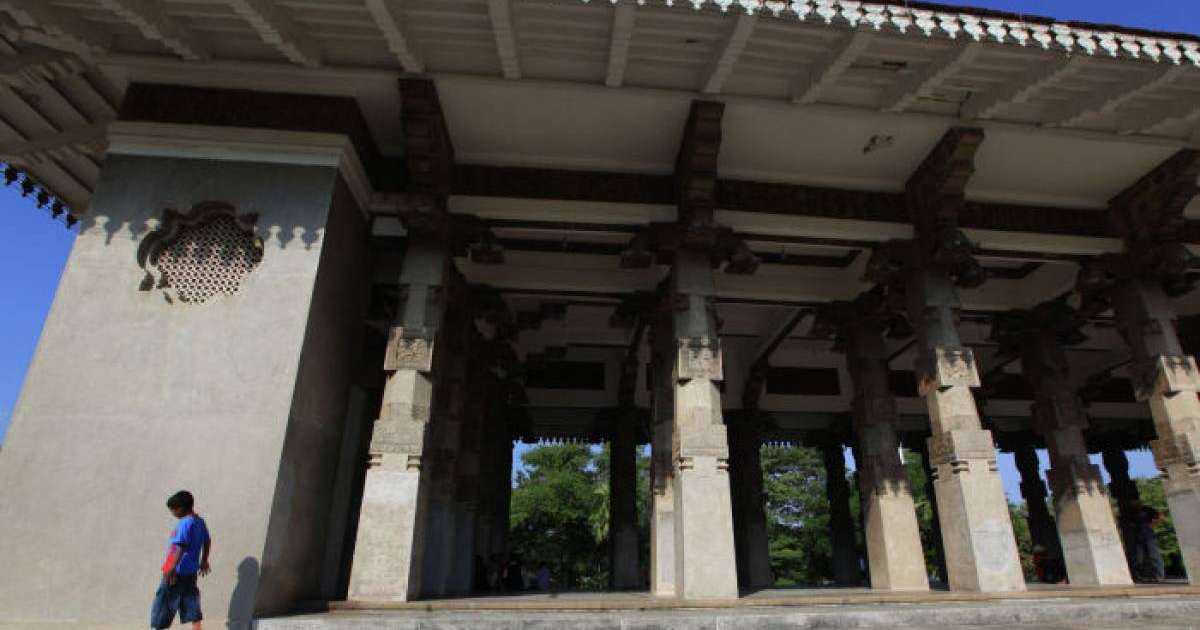 Шри-Ланкада екі шіркеуде теракт жасалды