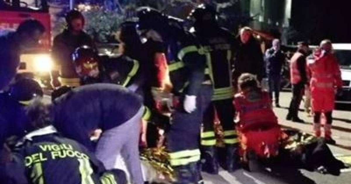 Түнгі клубта 6 адам қаза тауып, 120 адам жарақат алды