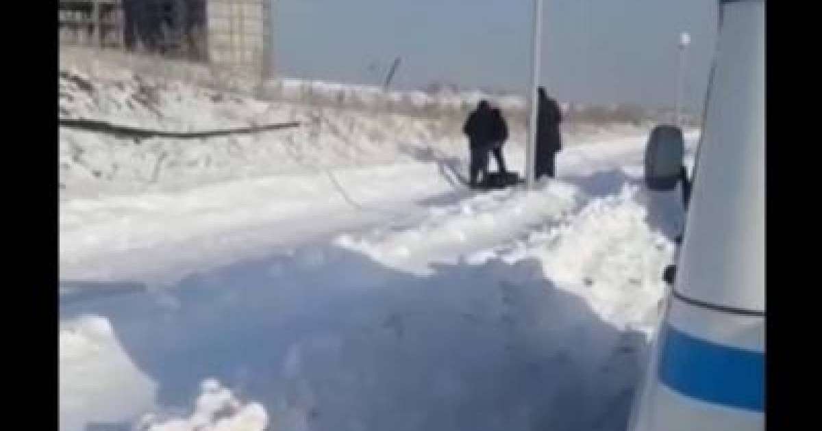 Өскеменде көшеде ер адамның мәйіті табылды