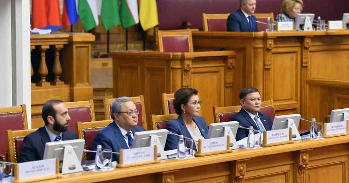 参议院议长出席独联体成员国议会大会第49届全体会议