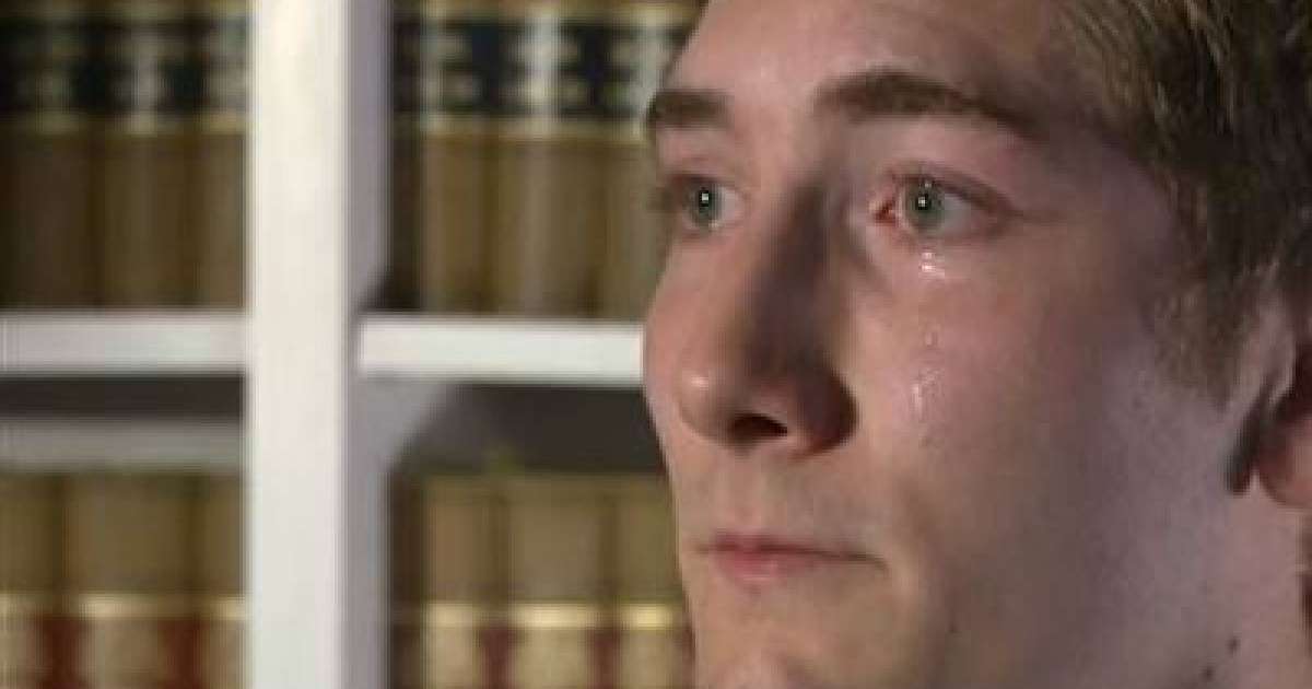 ФОТО: Селфи жігітті түрмеге қамалудан құтқарды