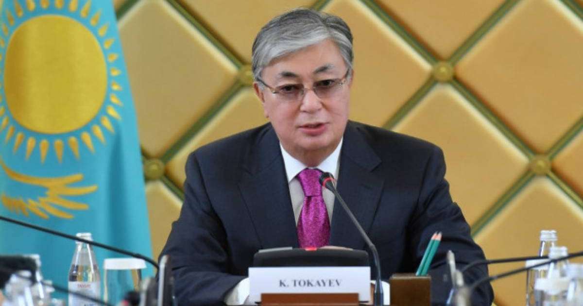 Ол ұрламайды. Тоқаевтың әкесі миллионер болған – саясаттанушы