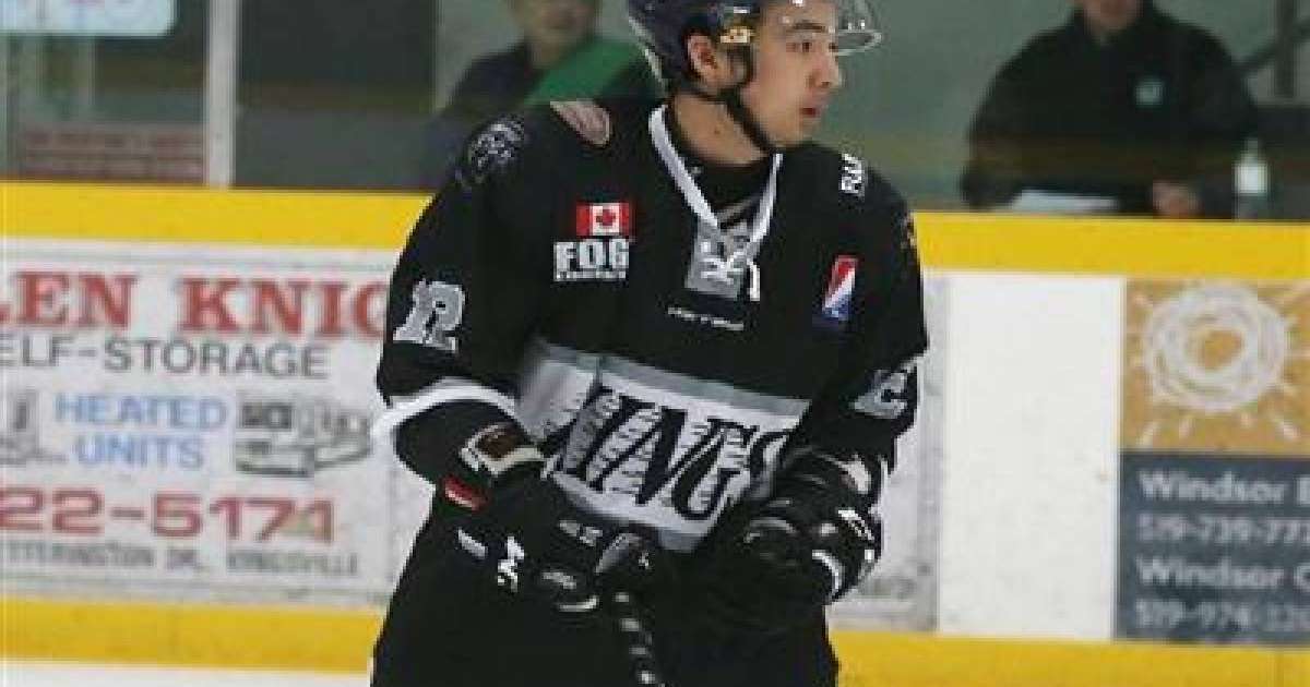 20 жастағы қазақ баласы АҚШ-та хоккейден команда капитаны болды