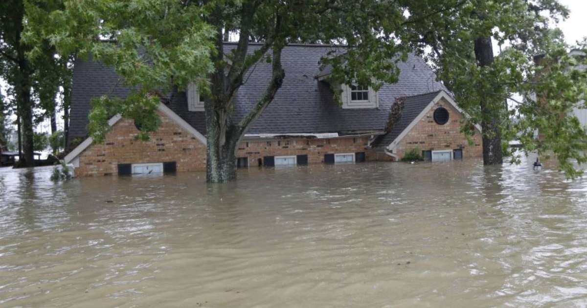 Түс жору: Су тасқыны неге түске кіреді? Су апаты түсінде болса • Түс Жору