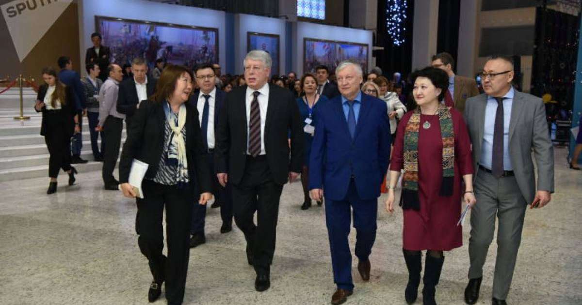 Анатолий Карповтың сирек маркалар коллекциясы