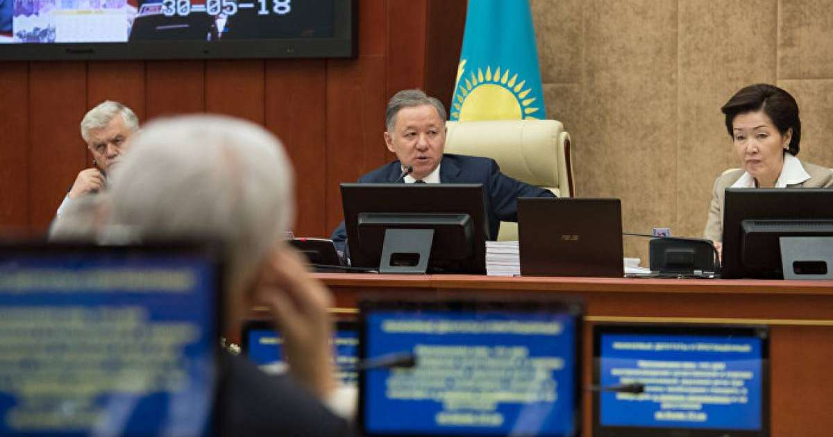 "Айтуға ұят" Нығматулин жүргізушілерге жағдай жасауды тапсырды