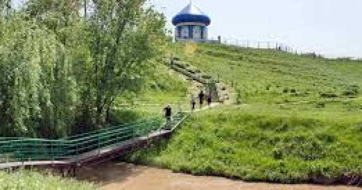 Көпшілік тәу етер киелі мекен...