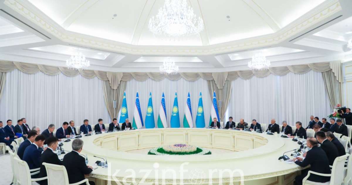 哈萨克斯坦与乌兹别克斯坦签署一系列合作文件