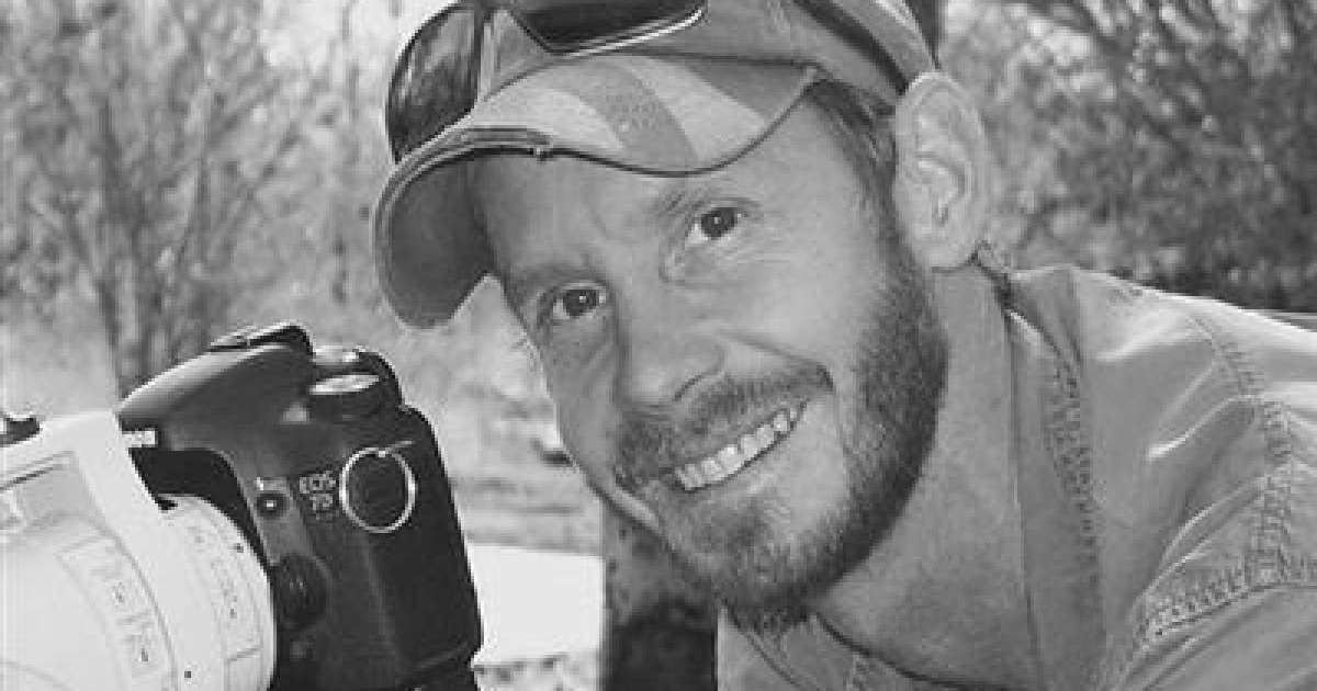 Піл саябақ қызметкерін таптап өлтірді