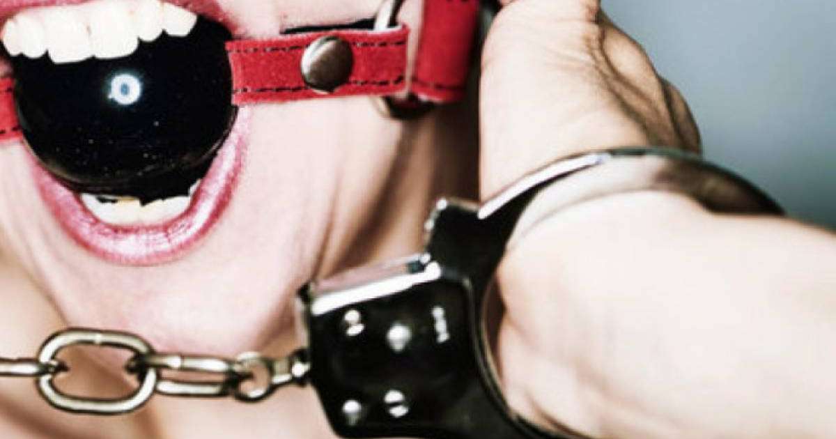 Қытайда оқушы қызды секс-құлдықта ұстаған таксист қамауға алынды