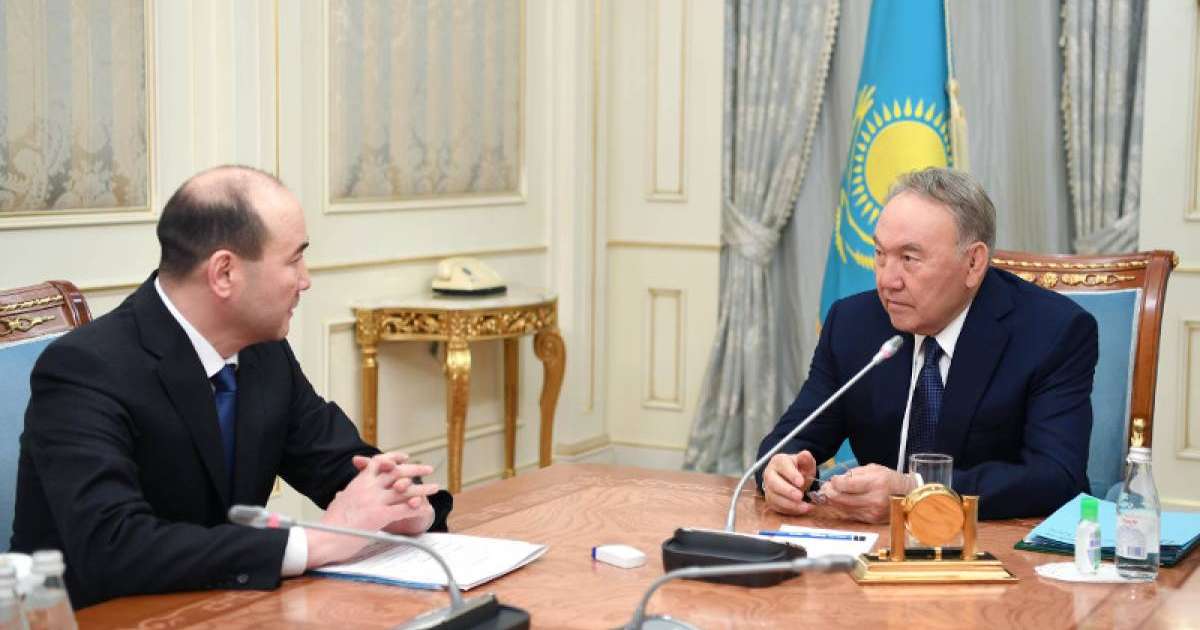 首任总统接见总检察长