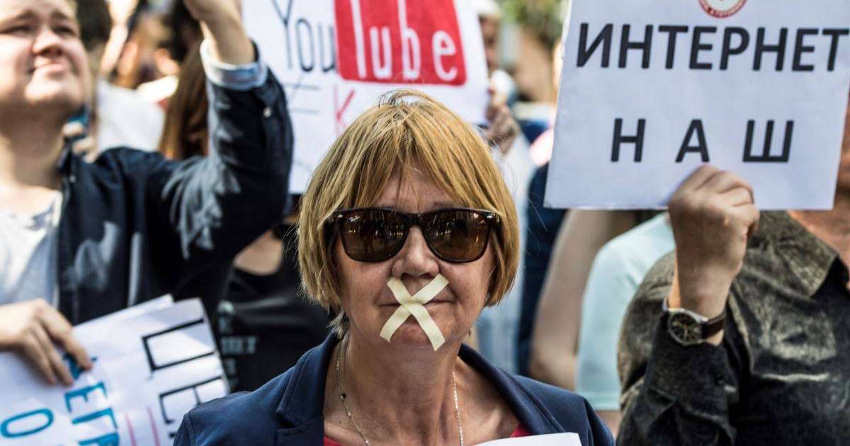 Ресейде "интернет еркіндігі" митингісінде ондаған адам ұсталған