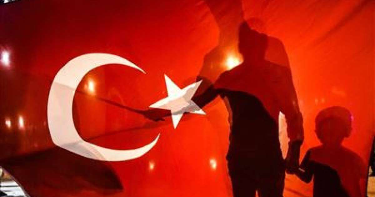 Түркия соты Wall Street Journal журналисін ақтады