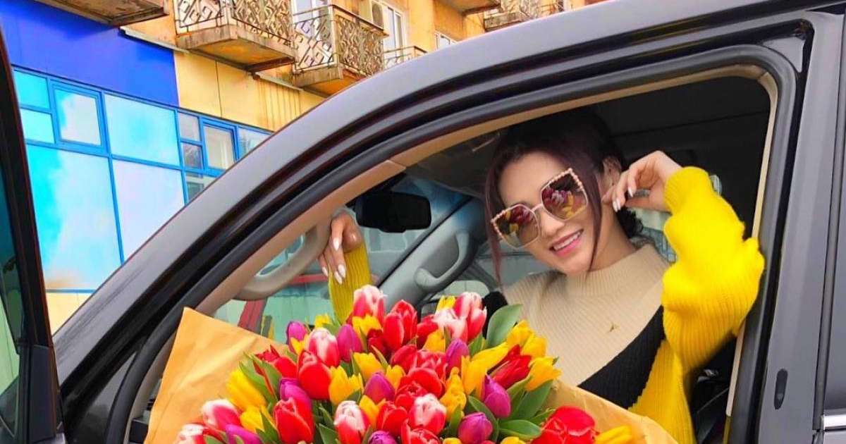 "Ғажап жаңалық": Ерке Есмаханның тұрмысқа шыққалы жатқаны рас па? (фото)