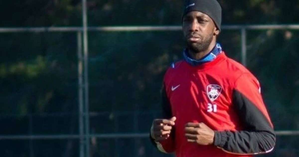 Қызылордалық "Қайсар" футболшысы үйлену тойын Францияда өткізді - новости Казахстана