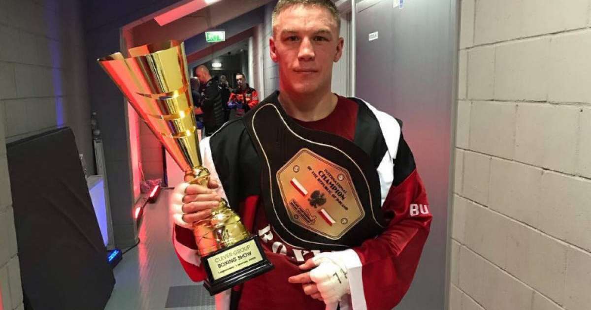 Коточигов титулды жекпе-жекте жеңіске жетті