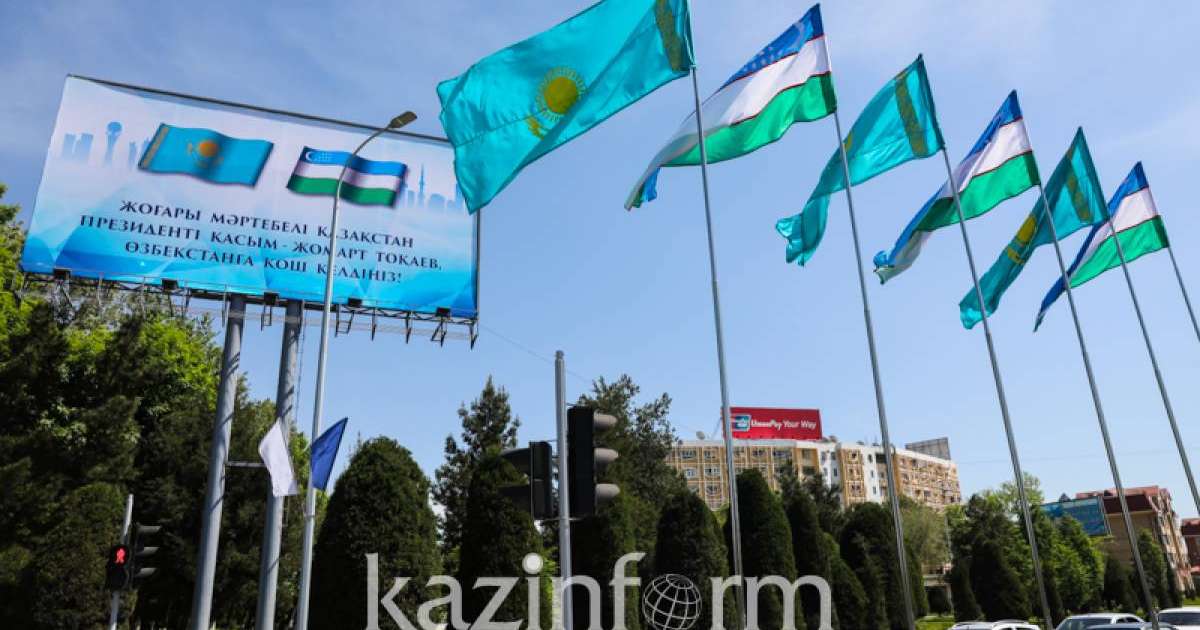 塔什干街道装饰一新 迎接托卡耶夫总统到访