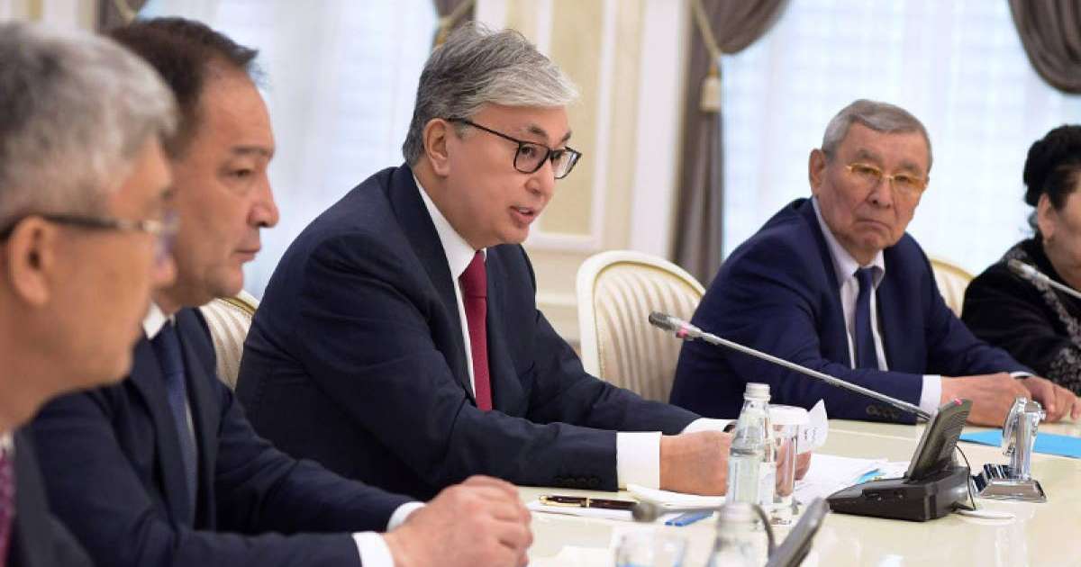 托卡耶夫总统：不能只依靠石油行业生存