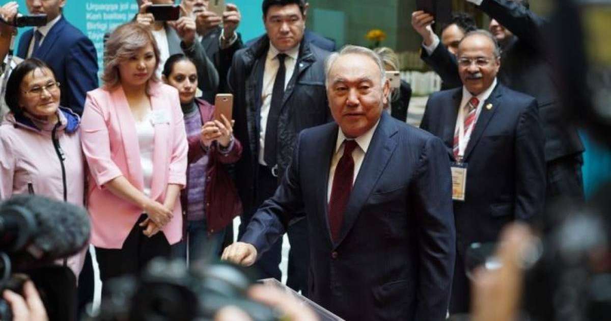 Нұрсұлтан Назарбаев кімдерге зор құрметпен қарайтынын айтты