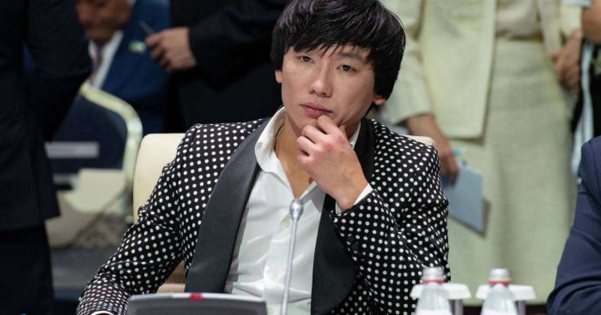 ол енді қоғамдық көлікте тегін жүреді