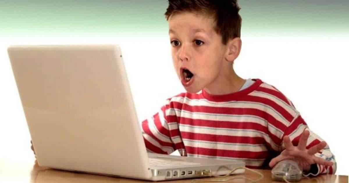 Елімізде әлеуметтік желі арқылы жыныстық қатынасқа түсуді ұсынатын жасөспірімдер көбейген