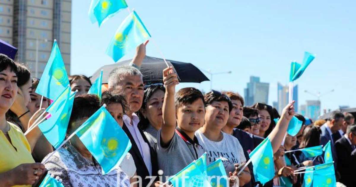 哈萨克斯坦总统：民族意识只能通过民族语言形成