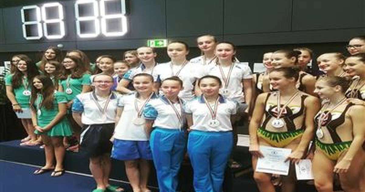 Синхронды жүзуден қазақстандықтар Венгрияда бірінші орын алды