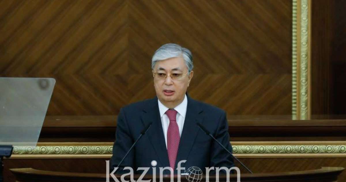 墨西哥国立自治大学举行会议讨论托卡耶夫总统国情咨文