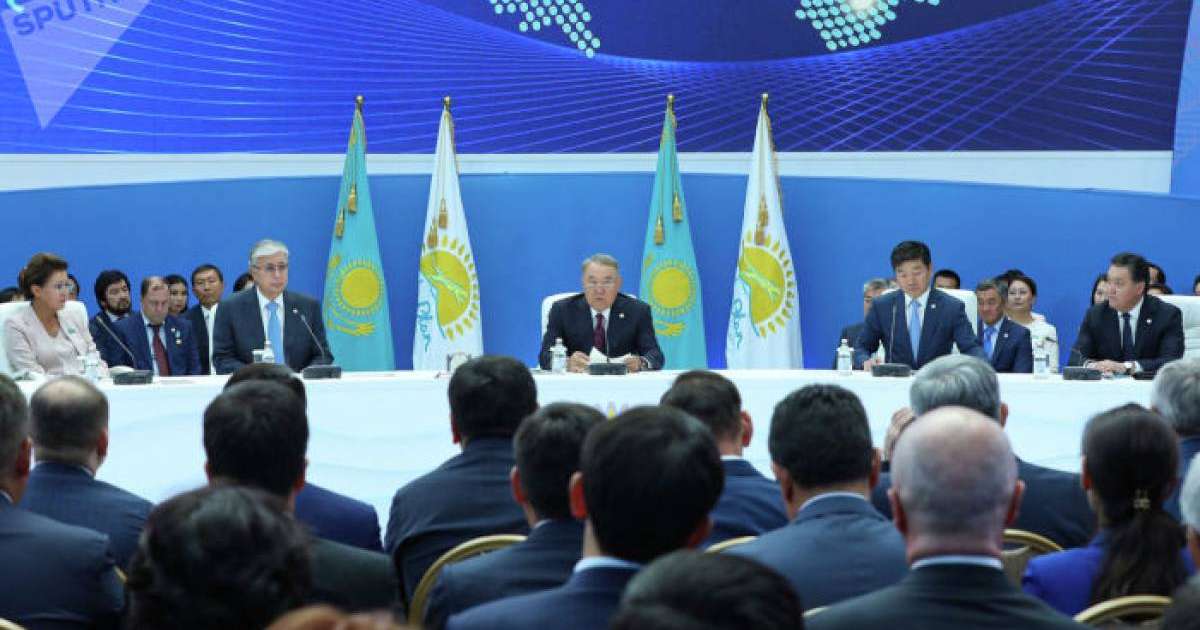 Назарбаев Nur Otan туын жұлып алуға қатысты пікір білдірді