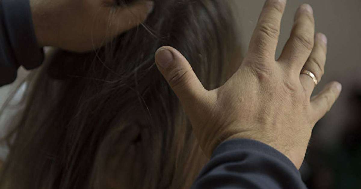 Танымал спортшы бірнеше жыл қатарынан сүйіктісін зорлап келген: әйел бәрін жайып салды